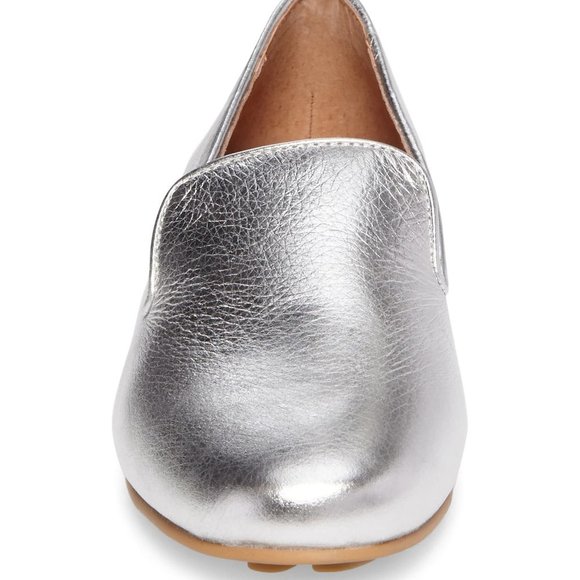 W206 Gentle Souls Silver Metallic Eugene Flat Shoes Size 8 M - Picture 4 of 6